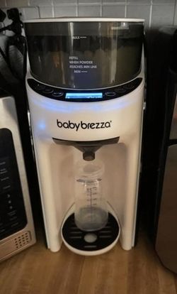 Baby Brezza Formula Pro Bottle Maker