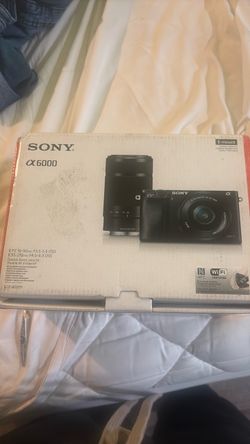 Sony Alpha a6000 Double Zoom Lens Kit