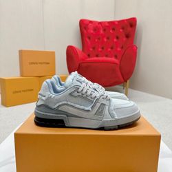 Lv Trainer