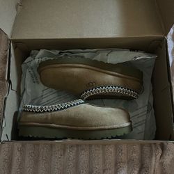 Uggs sz 7
