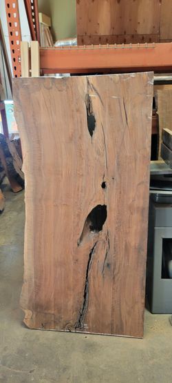 Clara Walnut slab 
60 x30 x2 in