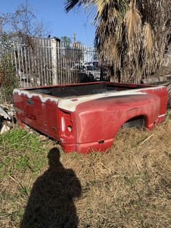 Dodge Ram Dully Bed