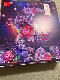 Moon Flower building block set,