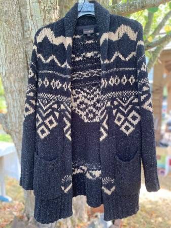 Shyanne Women's size S Western Barn Sweater Duster Long Cardigan Black