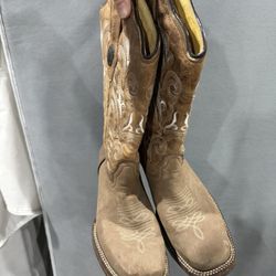 Cowgirl Boots 6.5