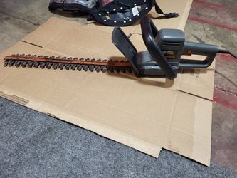 Black & Decker 20" Hedge Trimmer