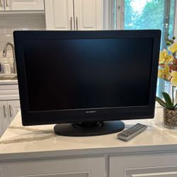 Dynex 26 inch Color TV  with Remote - EXCELLENT Operable Condition