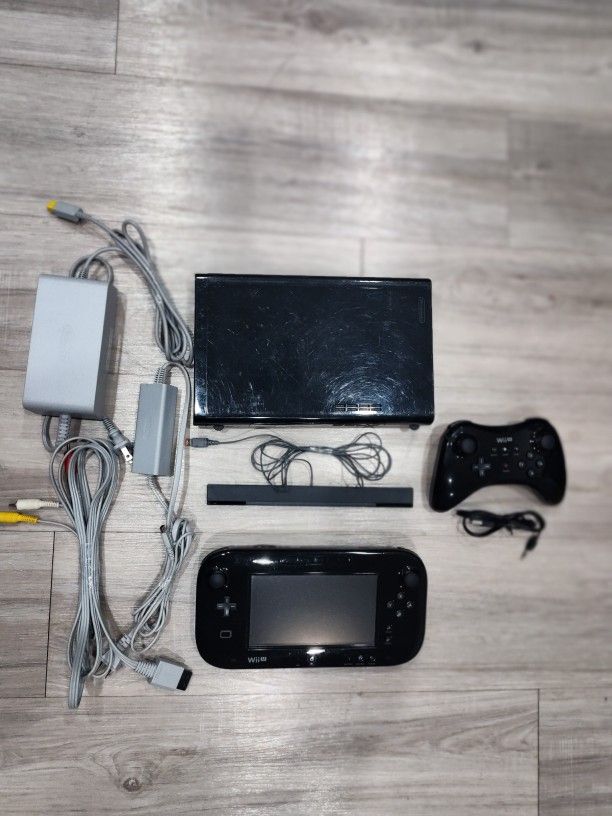 ****NINTENDO Wii U CONSOLE BLACK DELUXE SET 32 GB