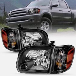 Toyota Tundra 2005. 2006 Headlights.
