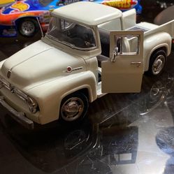 1/24 scale Ford 1956