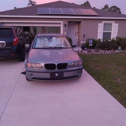 2004 BMW 325i