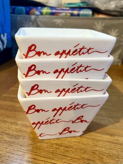 Square “Bon Appetit” Dishes