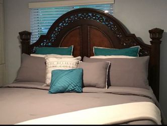 Bedroom set with dresser and mirror