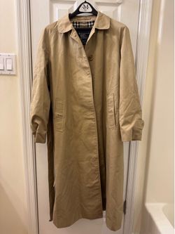Vintage Burberry Single-Breasted Trench Coat with Belt, Size 16 Long