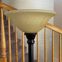 Floor lamp
