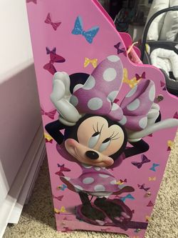 Minnie Mouse Book Shelf