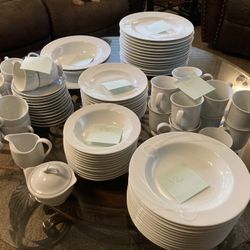 77 Piece China Set
