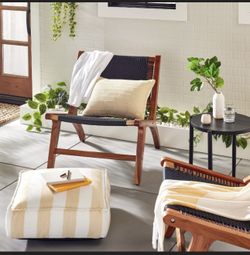 Hearth and top hand floor cushion