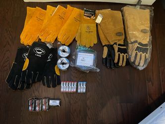 Welding Gloves and Accessories Lot
