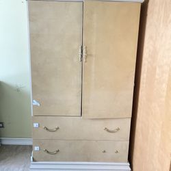 Free Cabinet/Closet