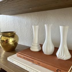 Set Of 3 Vintage White Milk glass Small Vases