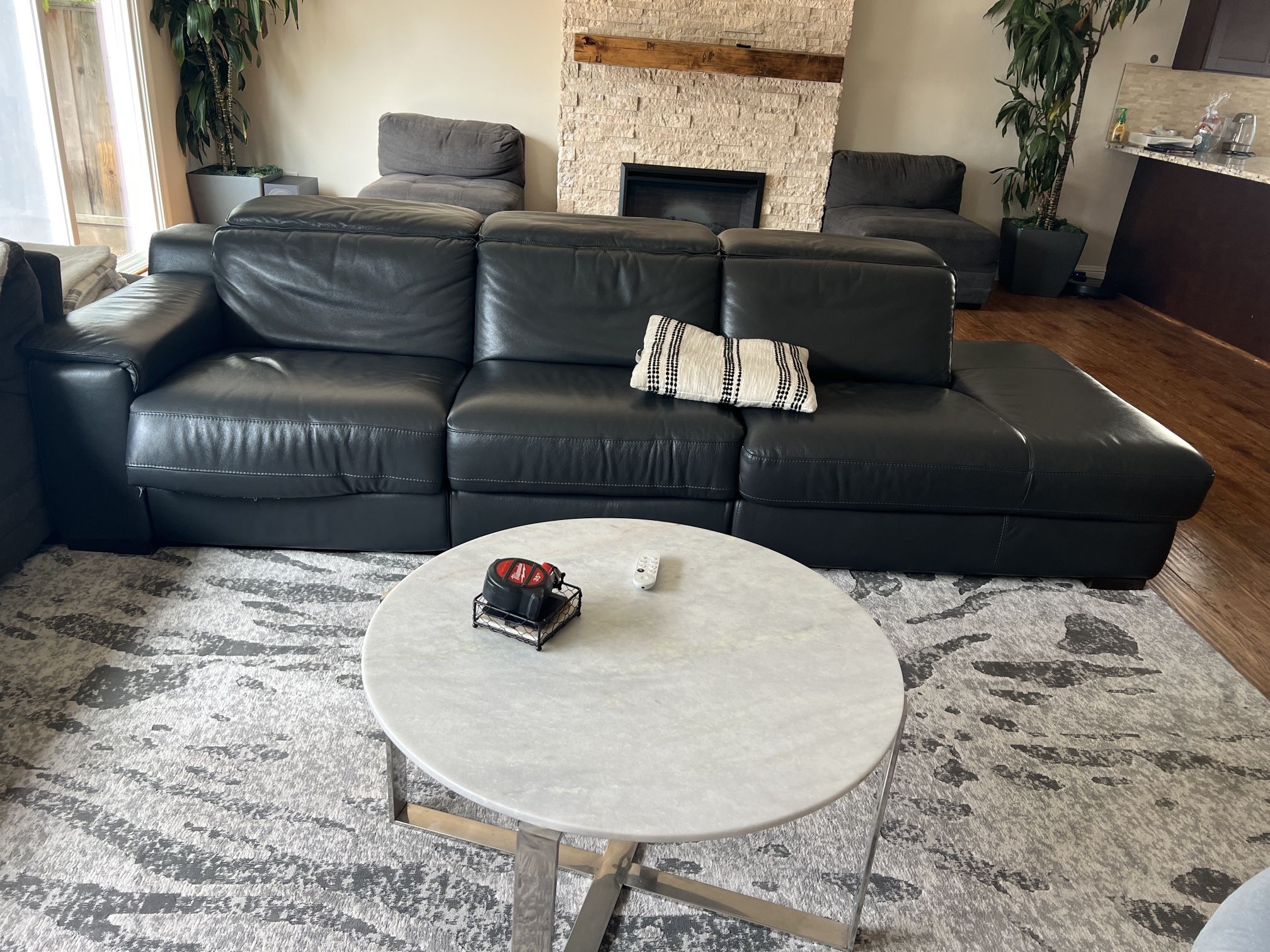 Living Spaces Hana Leather Reclining Sectional