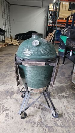 Big Green Egg Large - Used