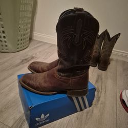 Code James Boots Size 10