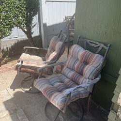 Metal Swivel Patio Chairs (4)