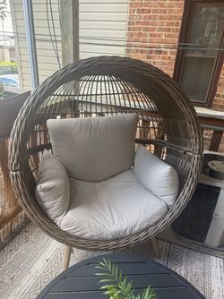 Egg chair