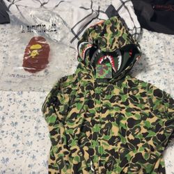 Camo Bape Hoodie (Bag + Tag) 