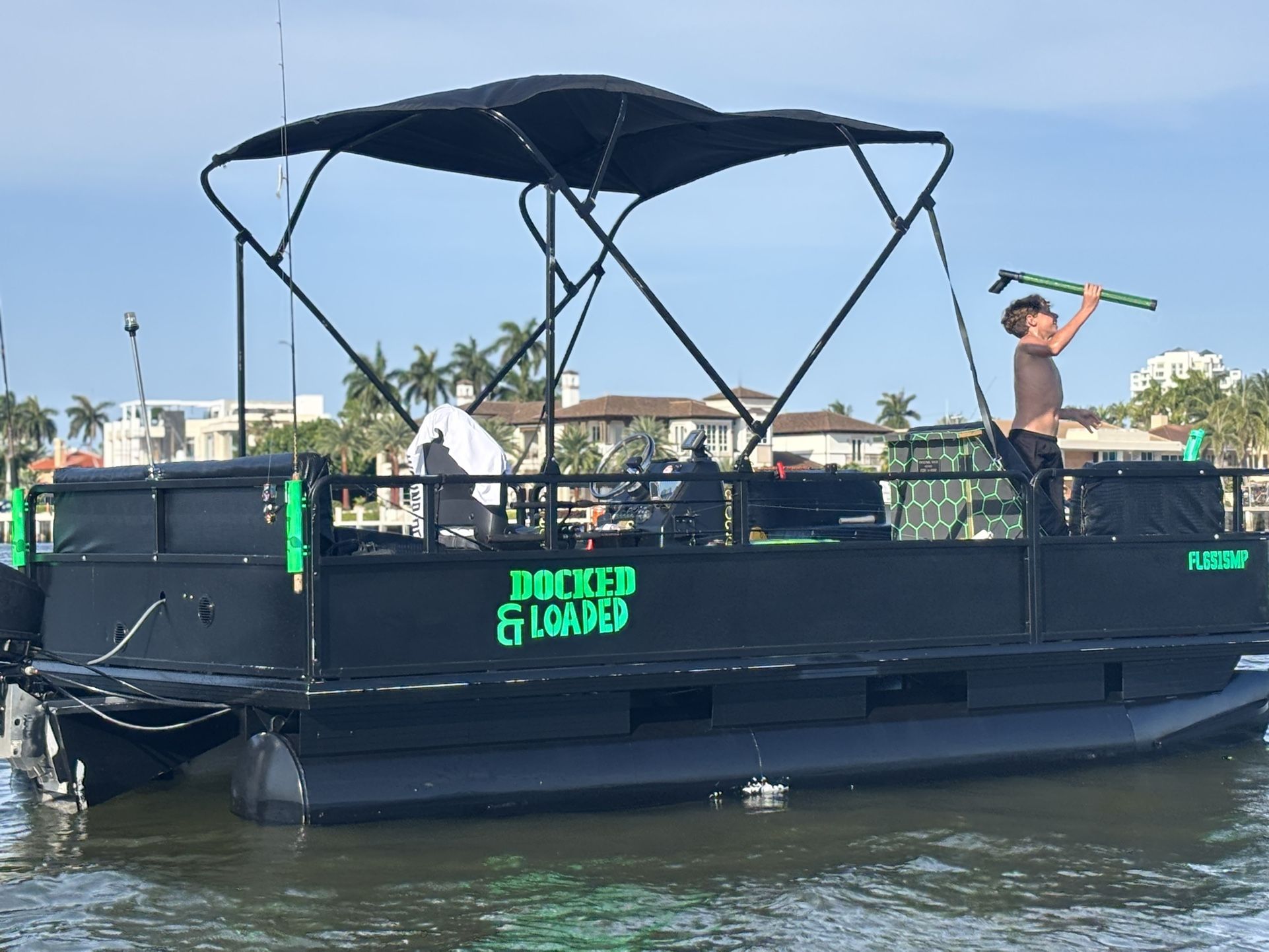 18’ Pontoon W/ Trailer