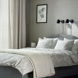 Queen Size Bed Frame With 2 Night Stands