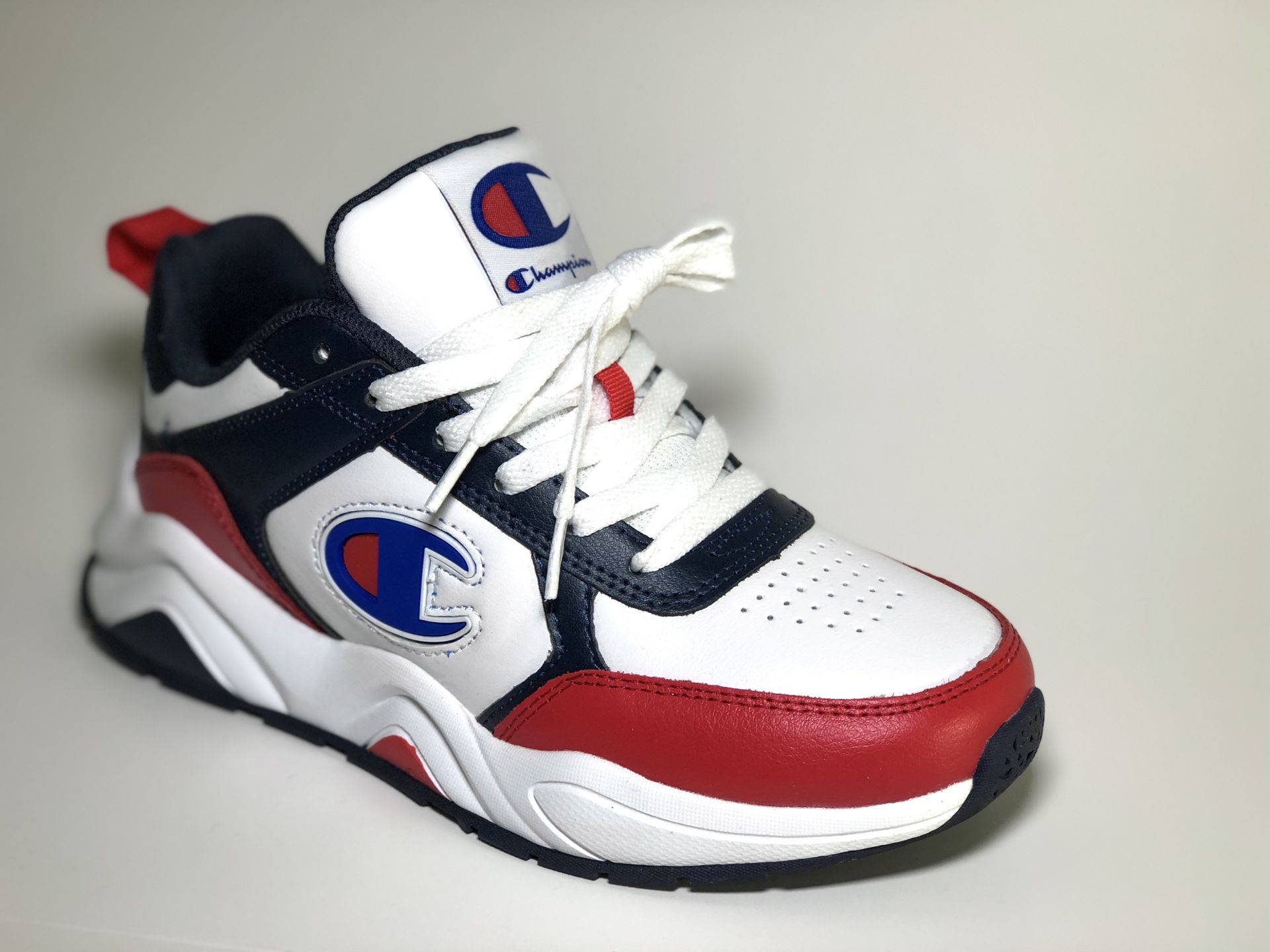 Champion 93eighteen - Youth size 4.5