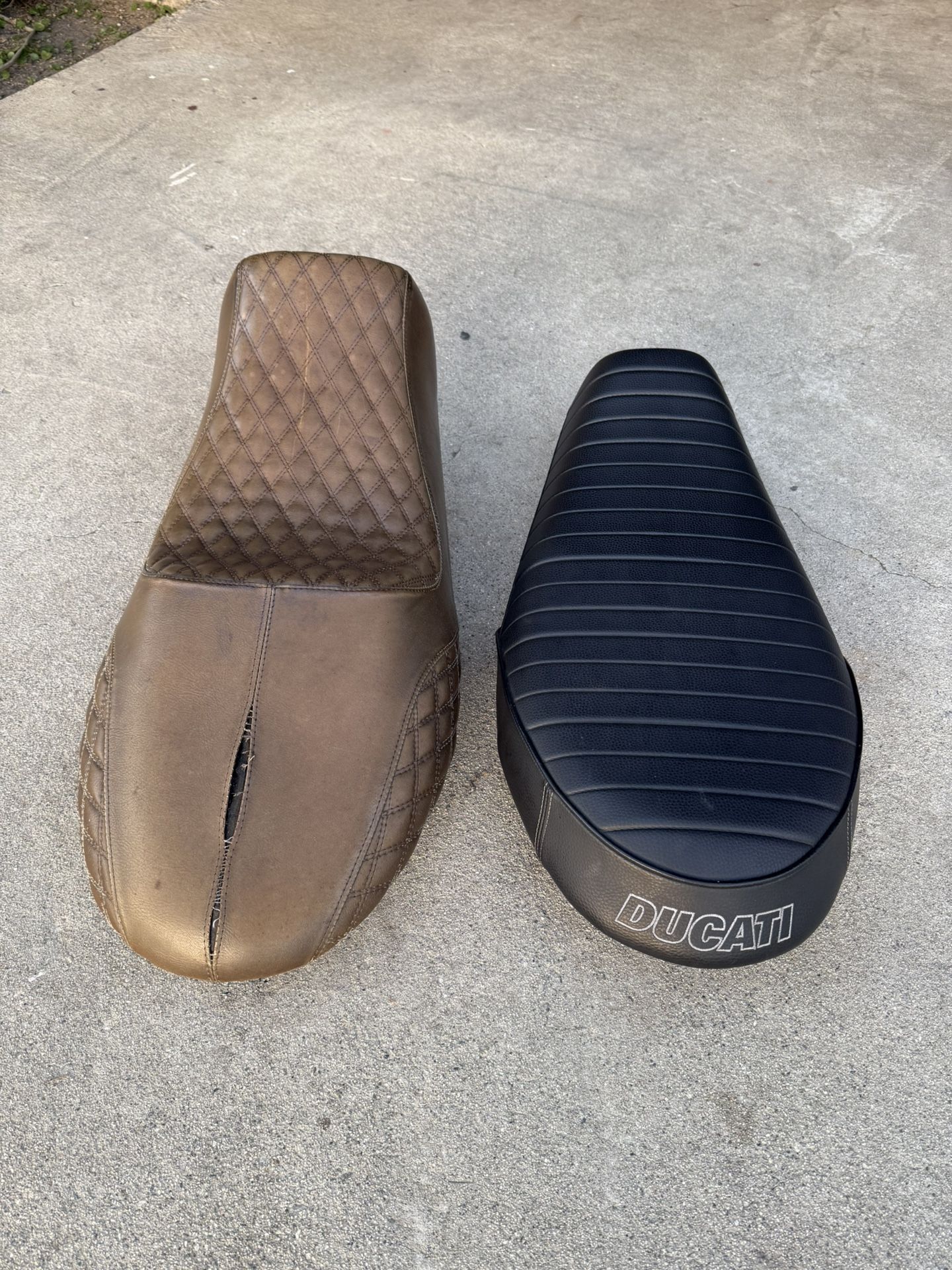 Ducati Scrambler 800 seats