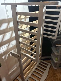 Toddler bed
