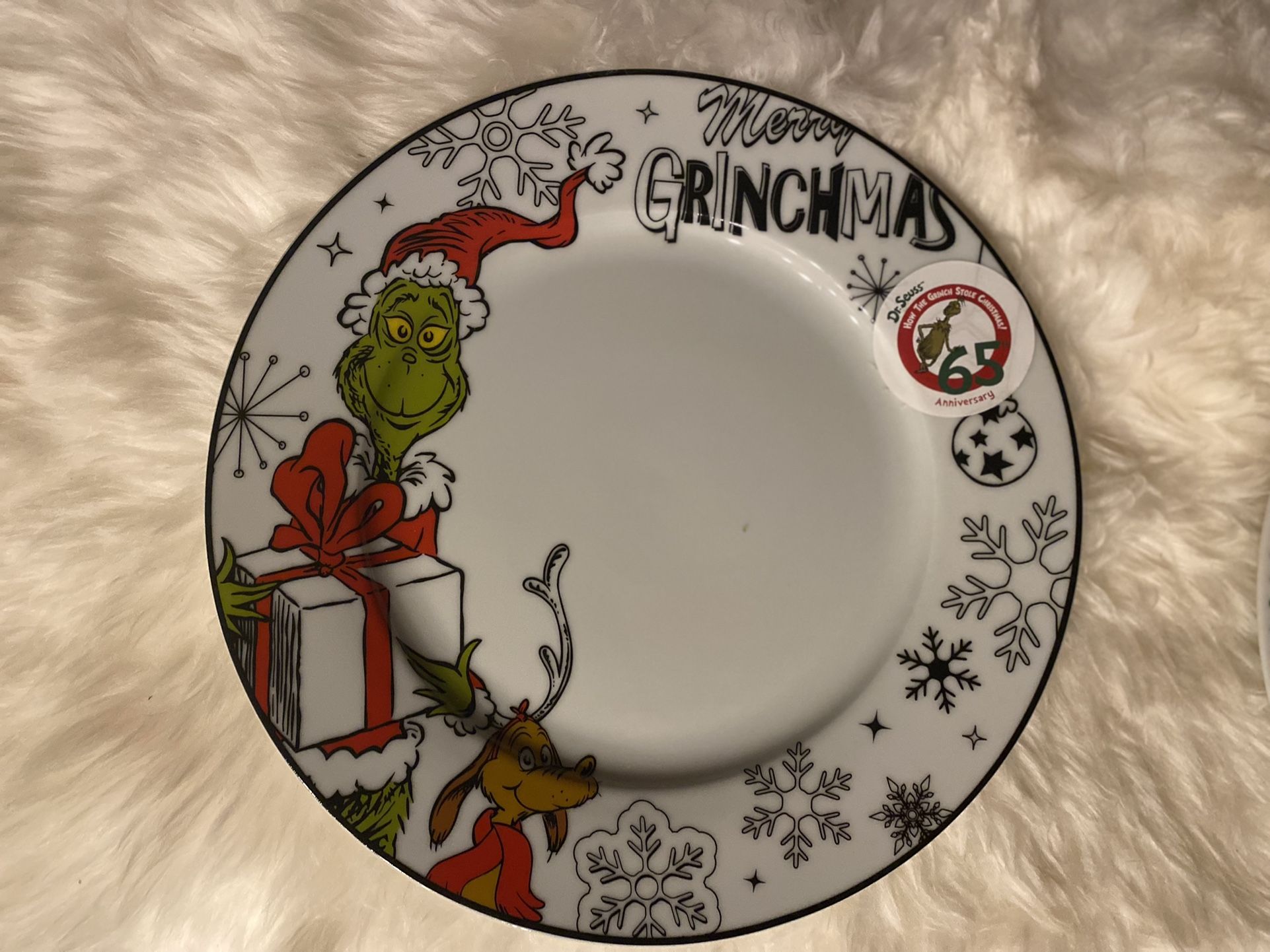 Grinch Dinner Plates