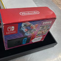 Nintendo Switch Mario Kart Box