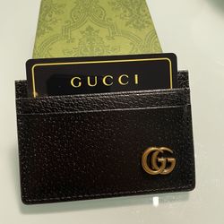 Gucci GG Marmont Card Holder