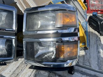 Chevy Silverado 2014 headlights