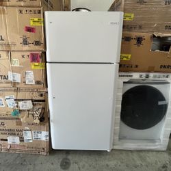 APARTMENT FRIDGE 30”