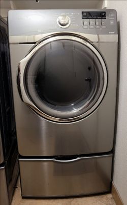 Samsung Dryer with Pedestal