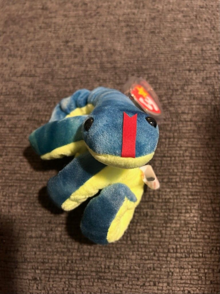 Ty Beanie Baby Hissy Snake Beanbag Plush Original Tag 1997 PE 4185 Gen 5