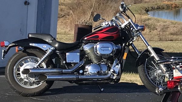2005 honda shadow vt750dc