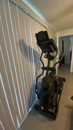 SOLE E25 Elliptical – Excellent Condition – $700 OBO