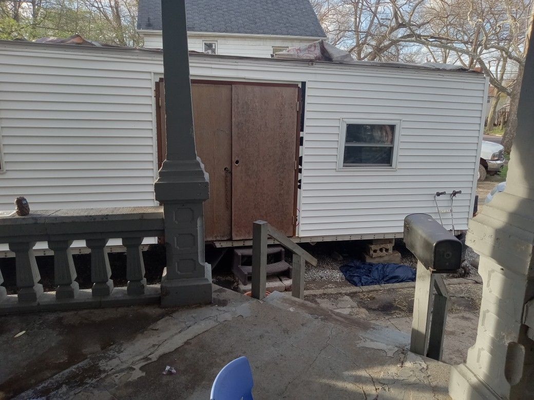 Storage Unit With Window