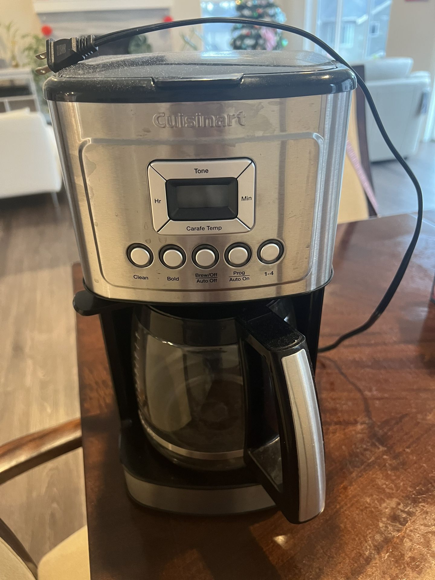 Cuisinart 14-Cup Programmable Coffee Maker