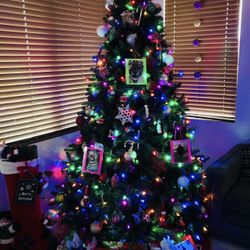 Xmas Tree With Lights