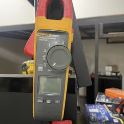 FLUKE 902FC TRUE RMS MULTIMETER 