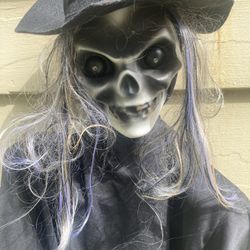 Halloween Skeleton 